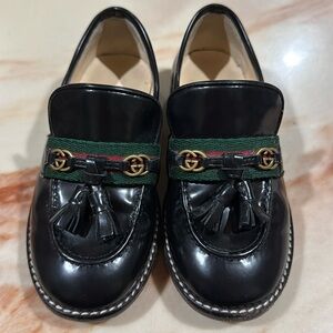 Gucci Kids
Gucci Kids Round Toe Slip-On Loafers